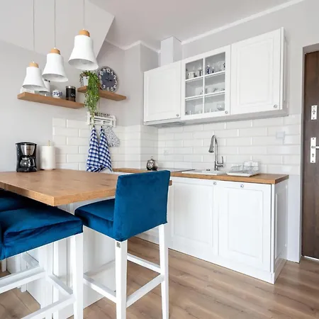 1 Bedroom Amazing In Darlówko Apartament
